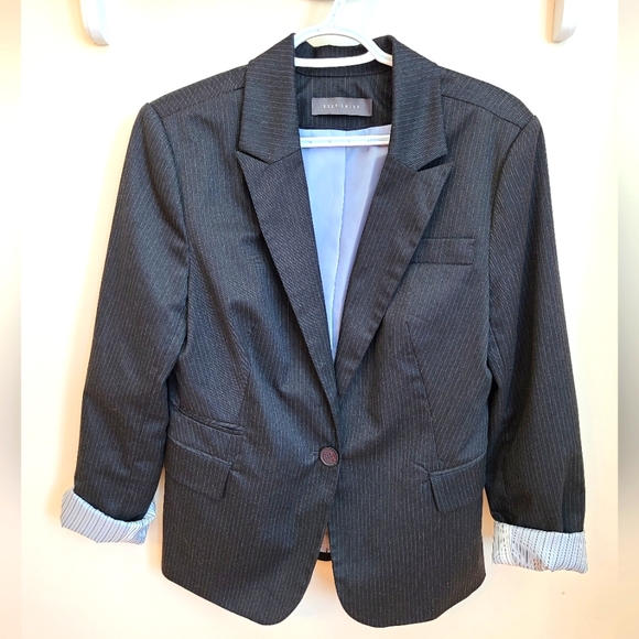 Suzy Shier Jackets & Blazers - 🌟Suzy Shier Charcoal Grey Pinstripe Blazer Size 13